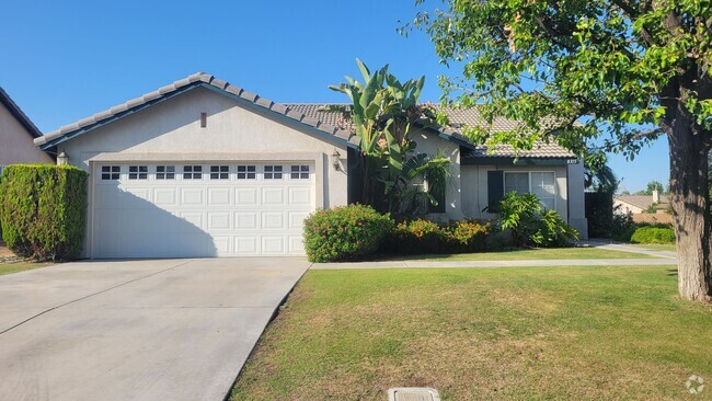 Building Photo - 8315 Mossrock Dr Rental