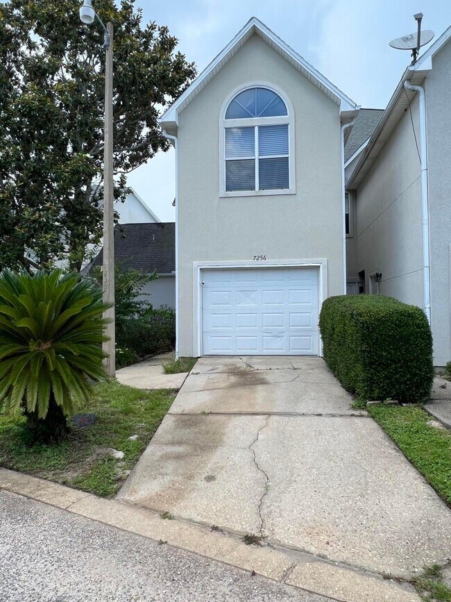 Photo - 7256 Grimms Landing Townhome