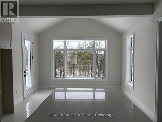 Photo - 92 Pearsall Pl