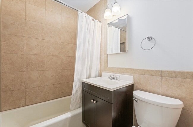 Photo - 9 Buswell St Unit 2f