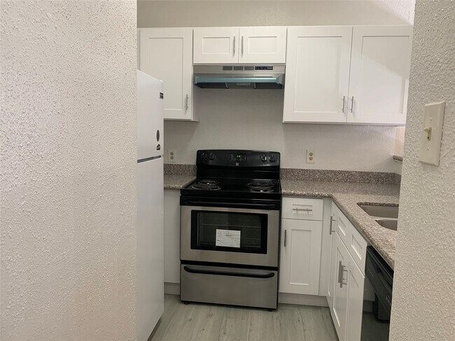 Photo - 2710 Grants Lake Blvd Unit B5