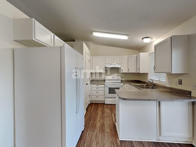 Photo - 4177 S 1000 W