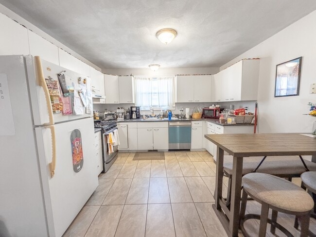 Photo - 28 Fisk Ave Unit 1