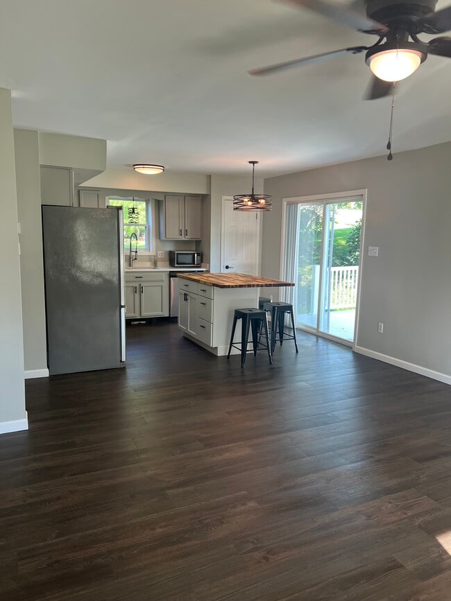 67 Maple St Unit B