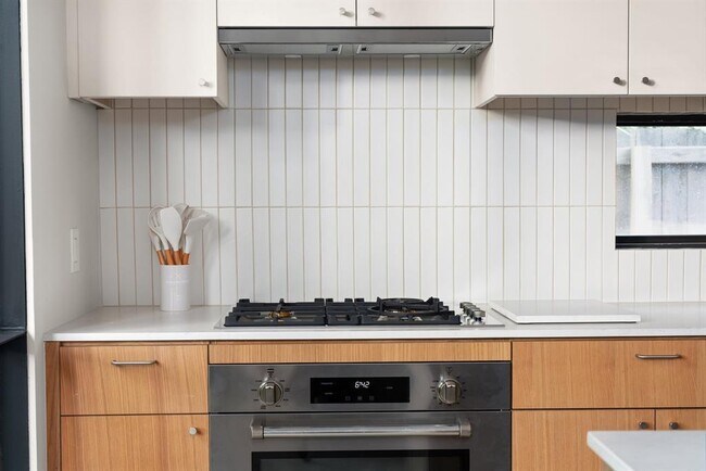 Photo - 5313 Avenue G