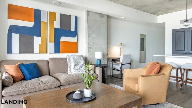 Building Photo - 221 Main St N