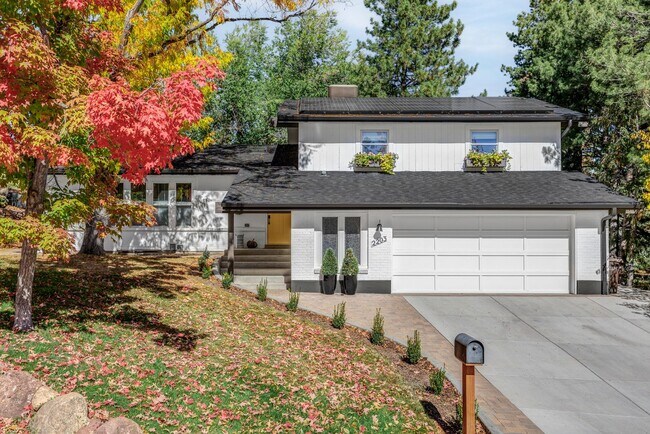 Photo - Modern 2 BDR Retreat: Serene Backyard