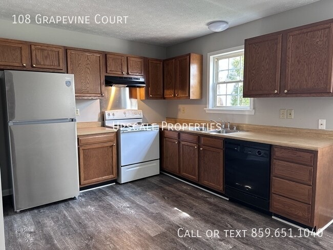 Photo - 108 Grapevine Ct