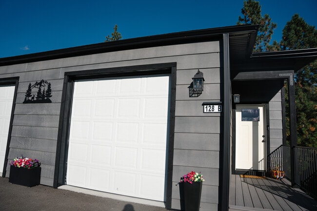 Photo - 128 Saddle Loop Unit B