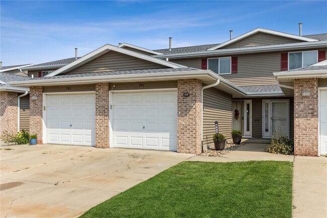 Building Photo - 941 Grand Avenue Ct Unit 941