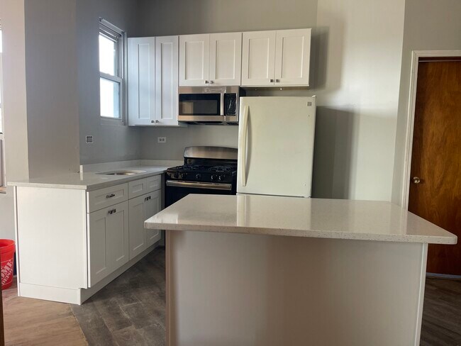 Photo - 3220 W Armitage Ave Unidad 302