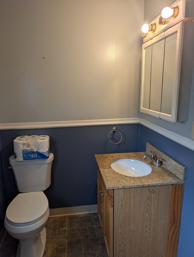 Photo - 722 S 2nd St