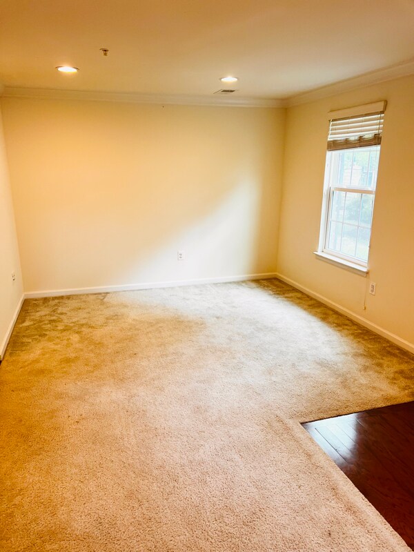 Photo - 7408 Slipknot Aly