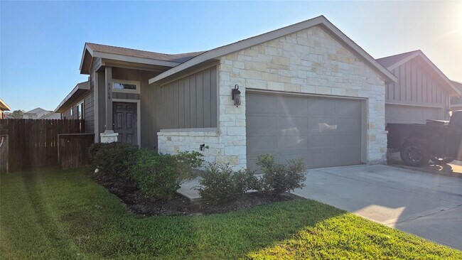 9760 Grosbeak Ln