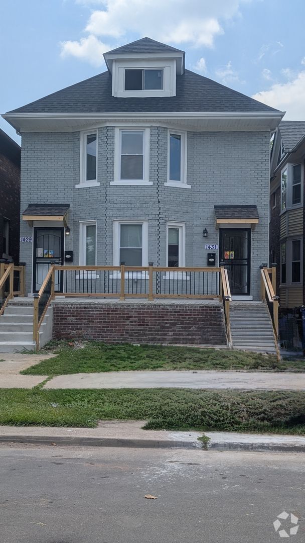 Building Photo - Euclid Gateway 5 Unit 1429 W. Euclid Gateway Rental