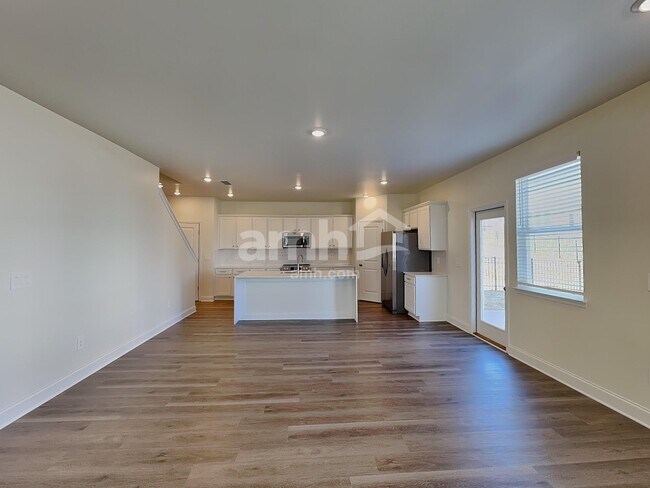 Photo - 3662 Creek View Cir