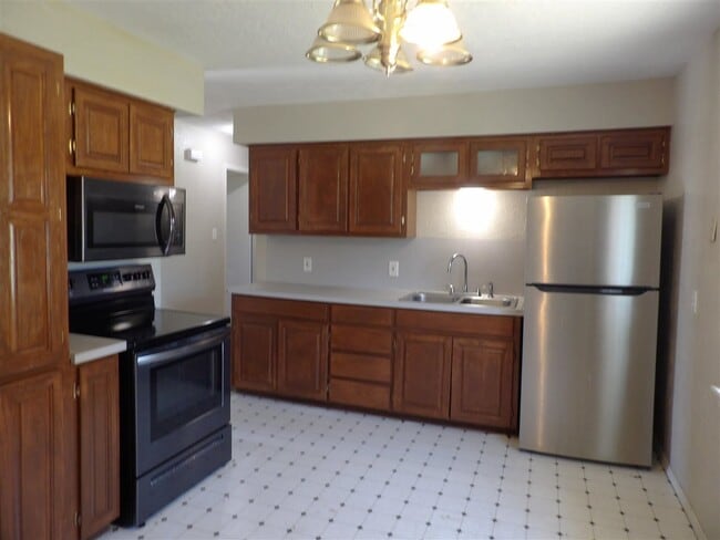 Photo - 5322 NW Elm Ave