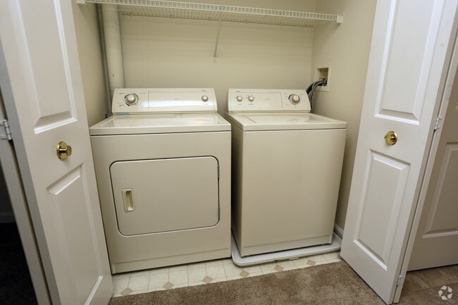 Photo - Regency West Apartments