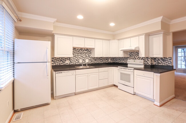 Photo - 5069 9th St S