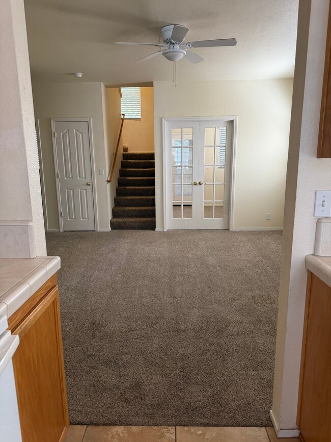 185 E 2nd Ave Unit 3