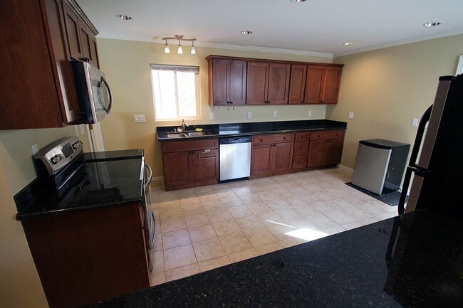 Photo - CHARMING 3 BED, 2 BATH SF HOME FOR RENT IN BOTHELL