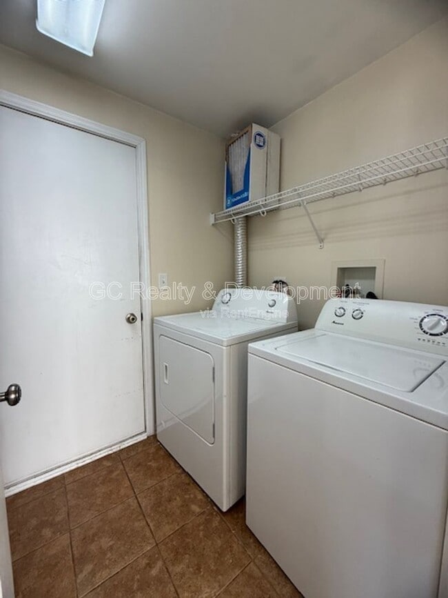 Photo - 1652 Cesario Dr