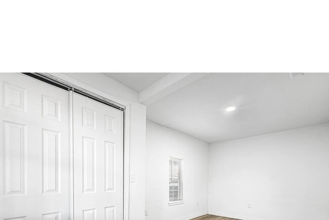 Photo - 3537 S Laredo St