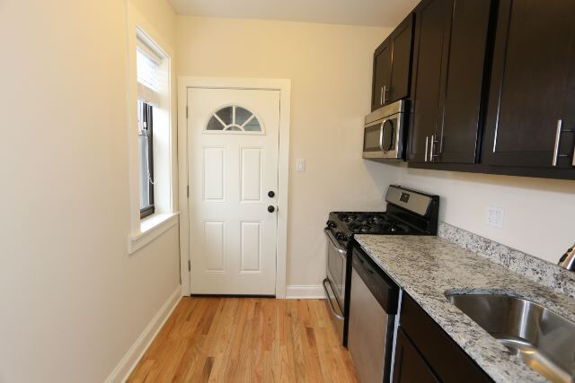 Photo - 4043 N Ashland Unidad W4