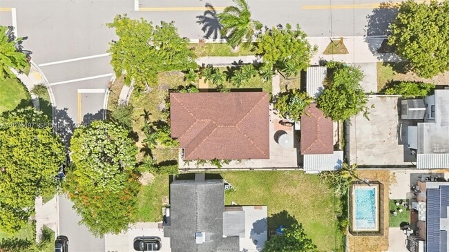 1200 SW 18th Ave
