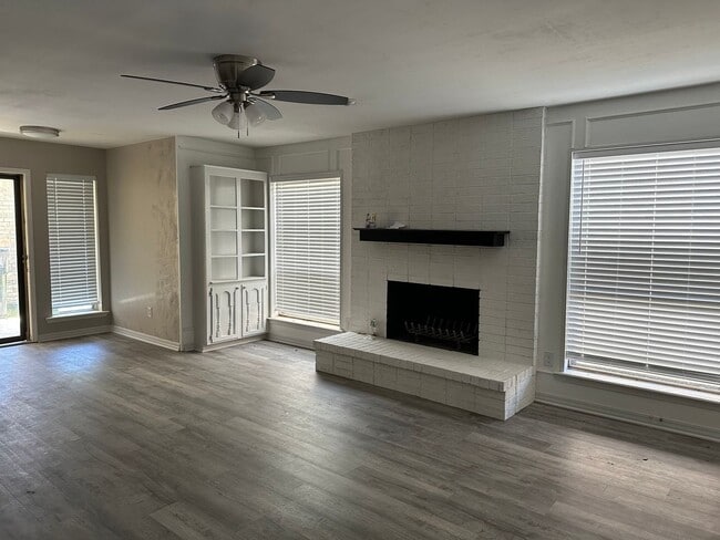 Photo - 621-621 Kings Mountain Dr Unit 619