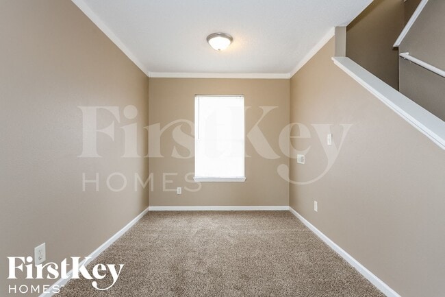 Photo - 347 Venus Dr