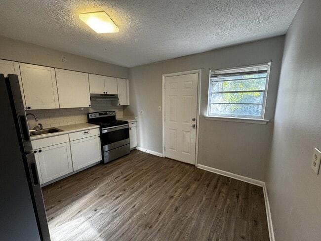 Photo - Duplex For Rent