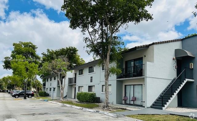 Building Photo - 6975 NW 179th St Unit 203 Rental