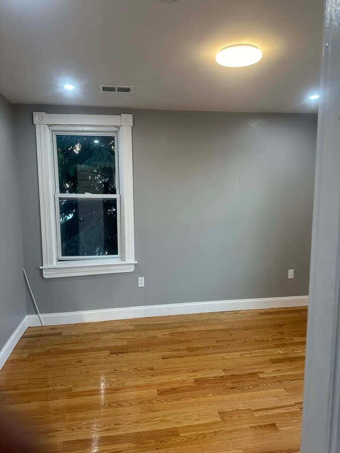 Photo - 41 Tremont St Unit 2 floor