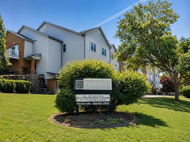 Building Photo - Pleasant Meadows Townhomes