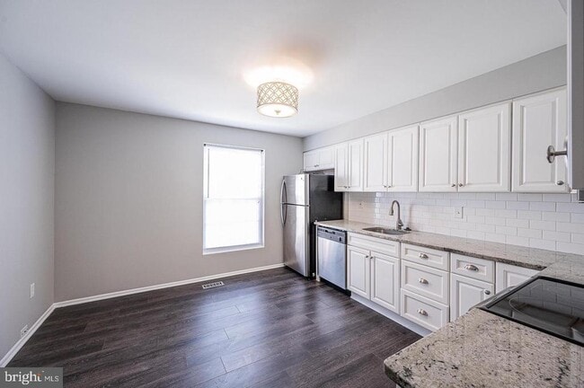 10716 Cordage Walk