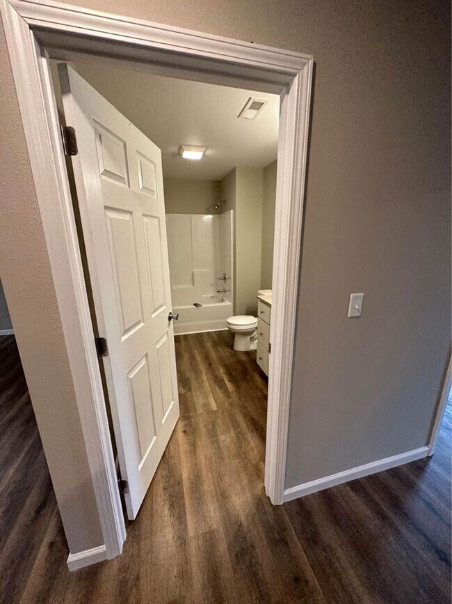 Photo - 2 bed 1 bath apartment in Jackson, MO Unit 215-208