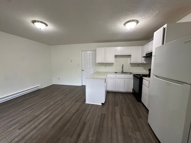 Photo - 1954 Lakeview Rd Unit I