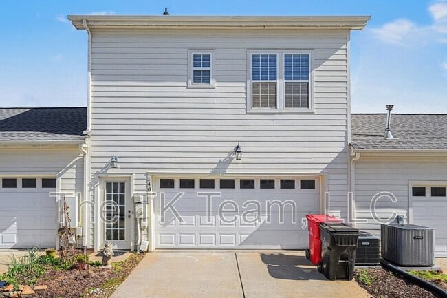 Building Photo - 140 Harper Lee St