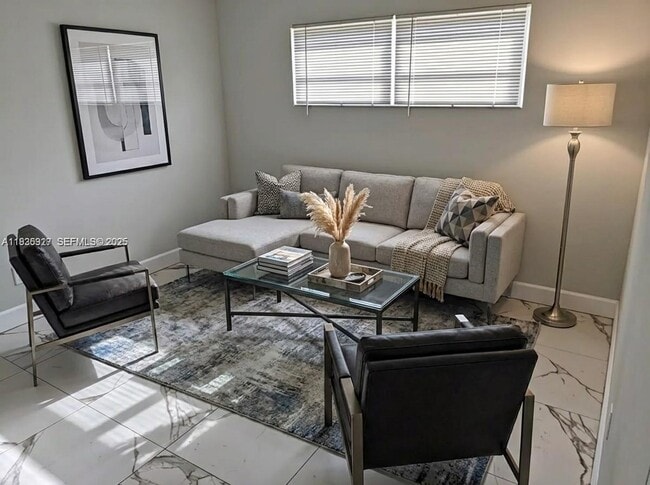 Photo - 6201 SW 37th St Unit 203