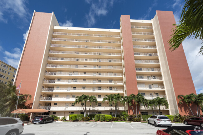 Building Photo - 1391 S Ocean Blvd Unit 1004 Rental