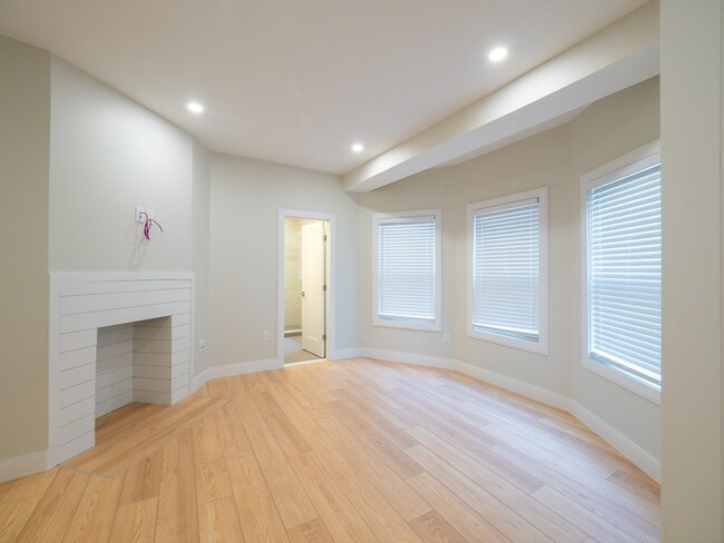 Photo - 20 Winslow Rd Apartment Unit 1