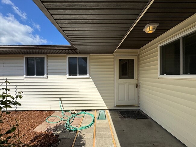 Photo - Dungeness Area Home for Lease