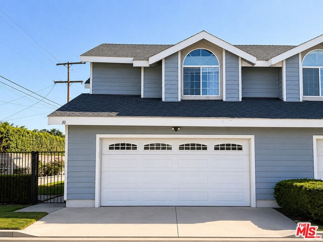 Building Photo - 8950 Serapis Ave Unit 10
