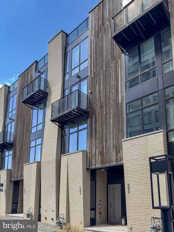 Building Photo - 602 N 5th St Rental