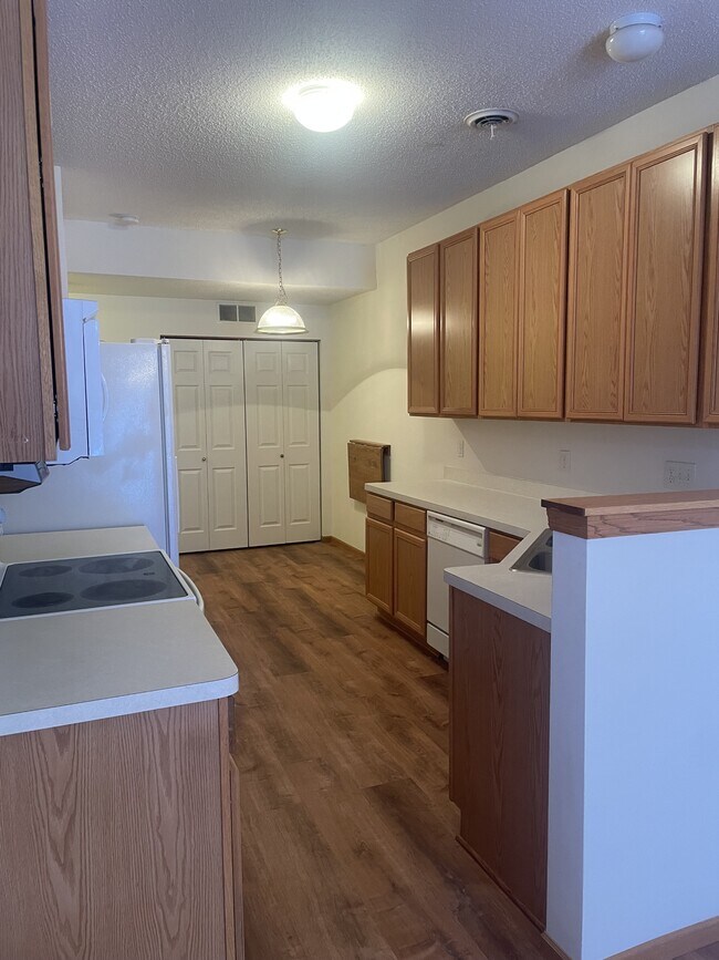 Photo - 17041 Embers Ave