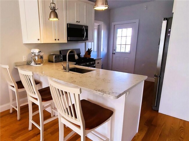 Photo - 40 Simmons St