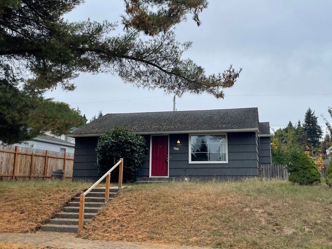 Building Photo - 3833 49th Ave SW Rental