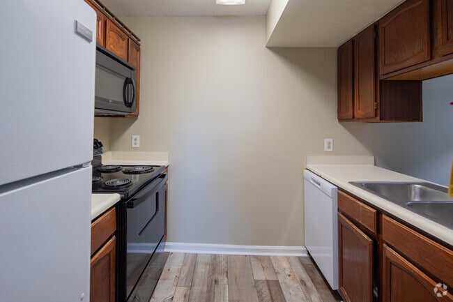 Building Photo - Park Knoll Rental