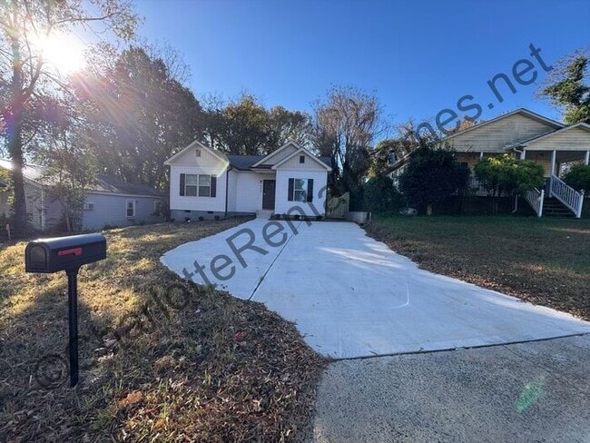 Building Photo - New Construction Single Family Home!